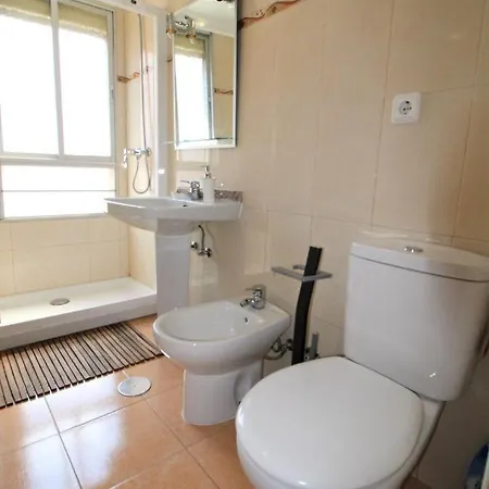 Apartamento Grande Montemar - 2 Bathrooms, 10 Min To The Beach, Garage