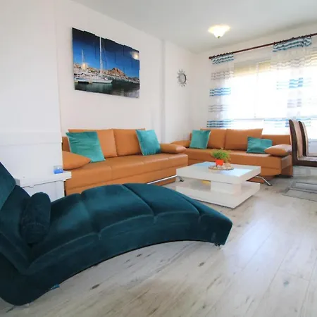 Grande Montemar - 2 Bathrooms, 10 Min To The Beach, Garage *